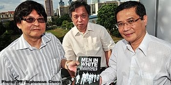 [20090827.193151_meninwhite350]
