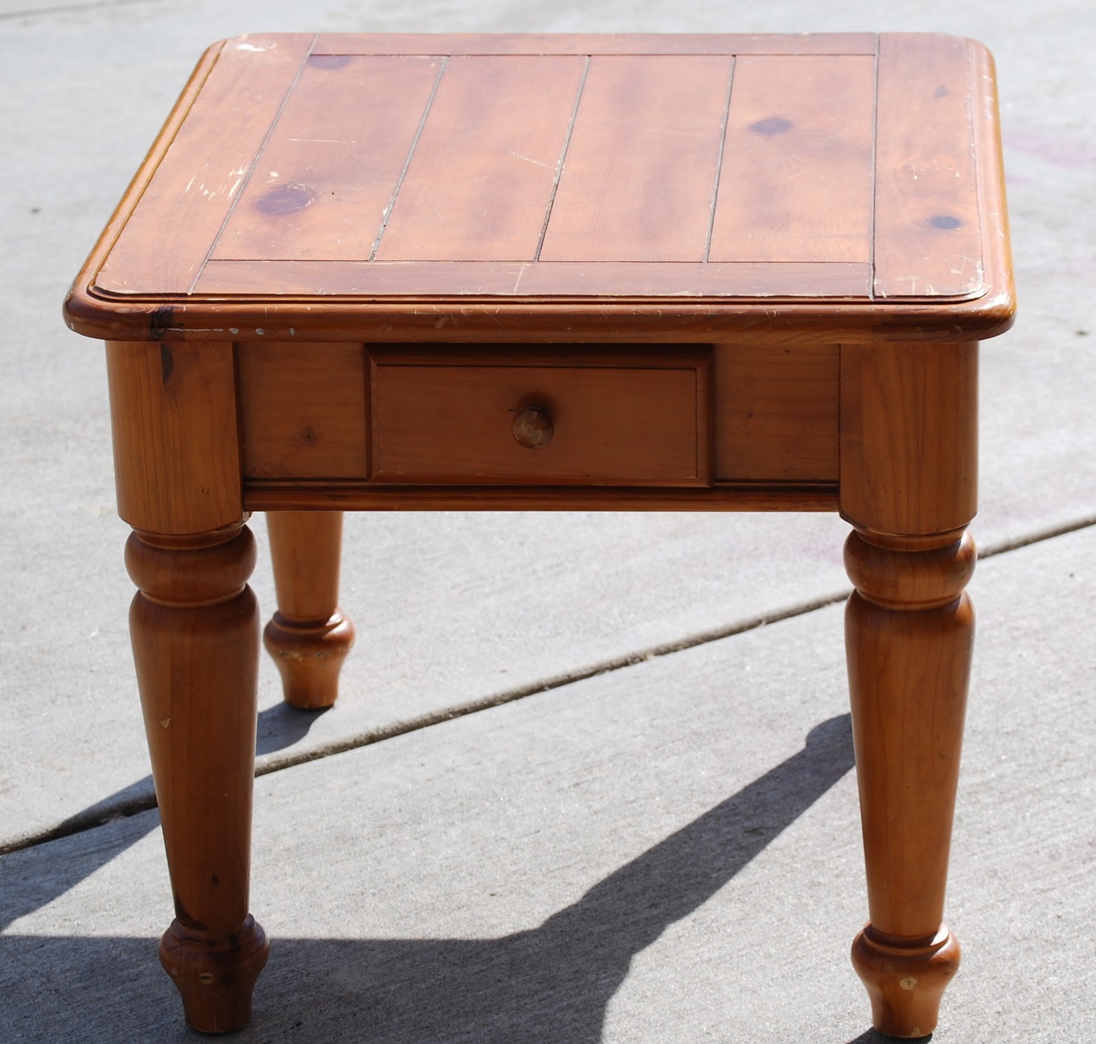 sleepless in Sandy Repurposed coffee table... and a cool vintage find