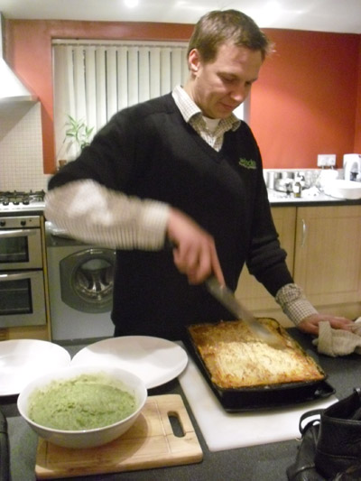[2.Michael-dawes-chef-cottage-pie.jpg]