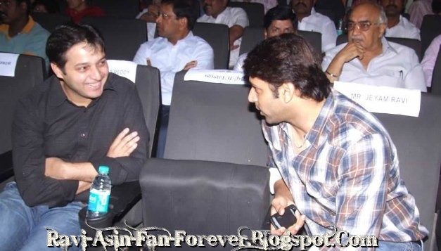 [peranmaiaudiolaunch12.jpg]