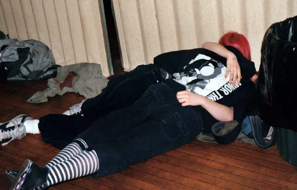 [06G+April+12+Nerve+Making+Out.jpg]