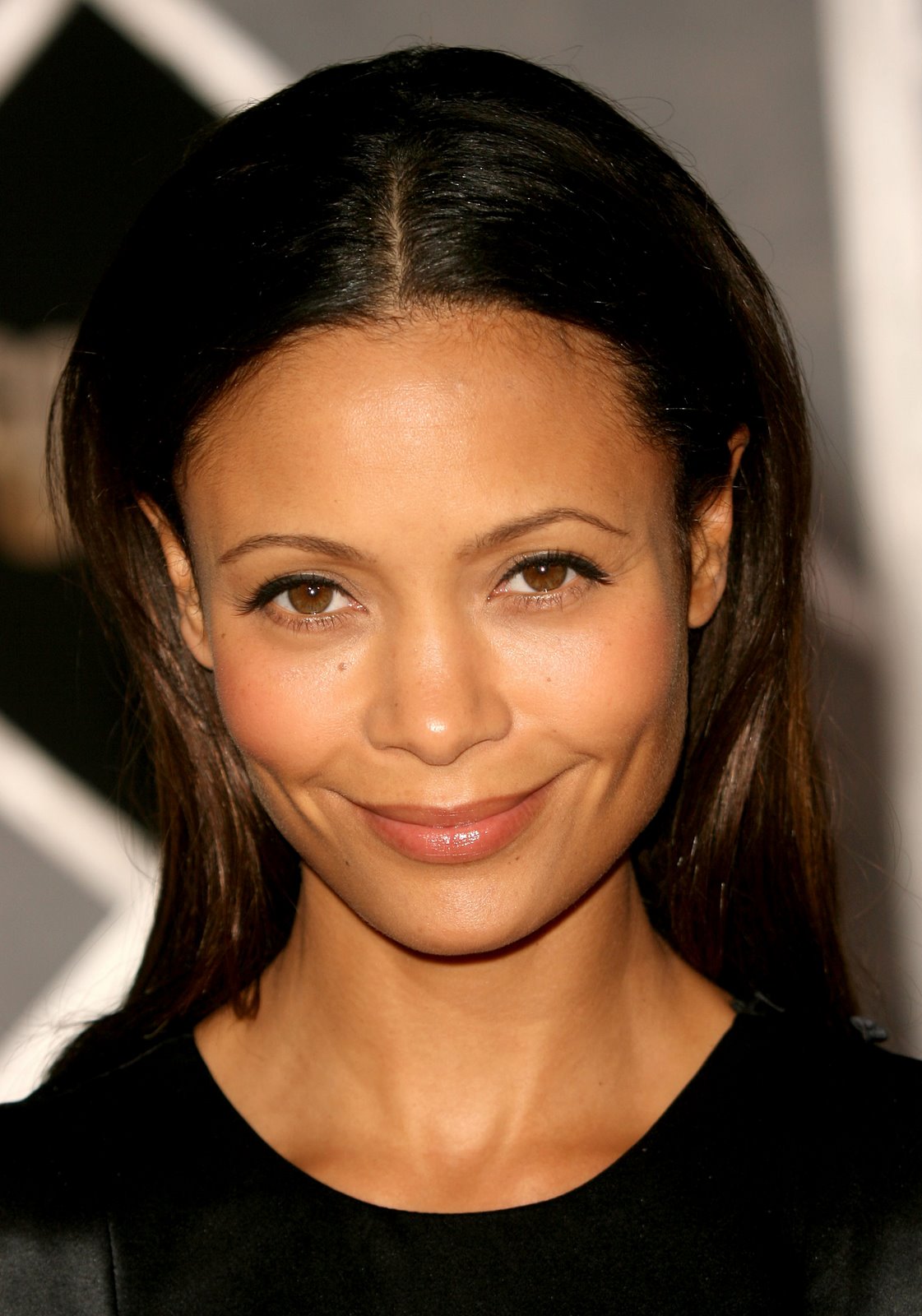 тэнди ньютон 2022. мелани тэндиве тэнди ньютон. ньютон актриса. Thandie newton. тэ́нди» нью́тон.