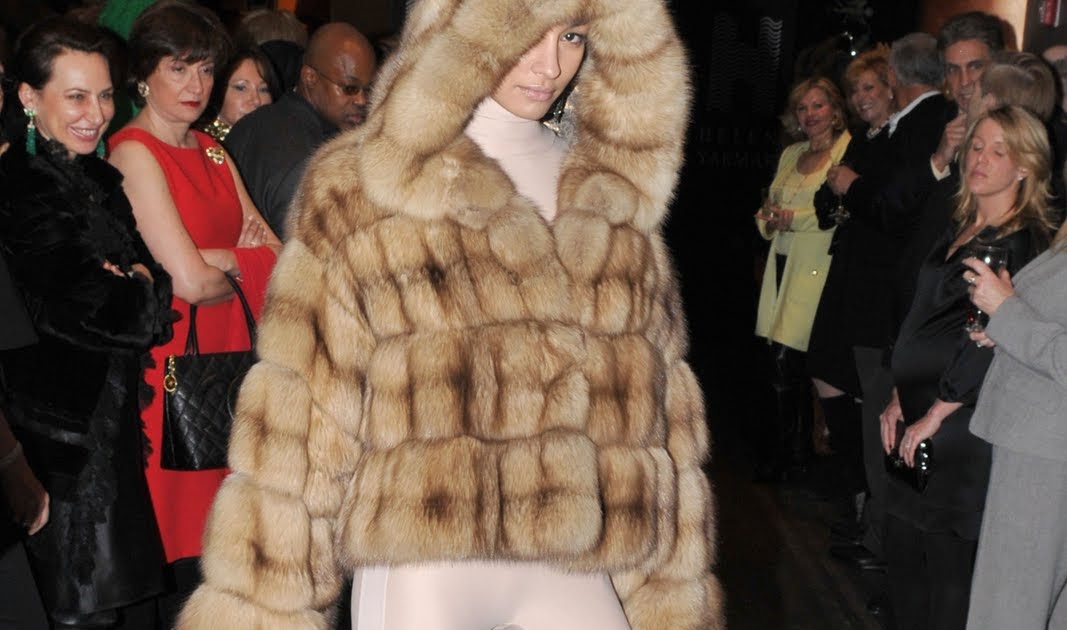 Queen of Fur Helen Yarmak Unveils Her Fall/Winter 2010 Fur & jewelry ...