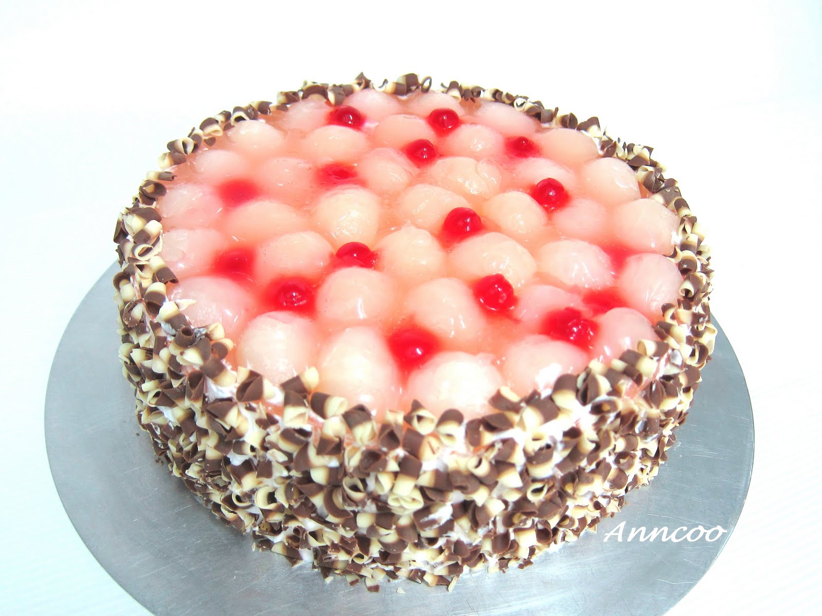 [Longan+Mousse+Cake.jpg]