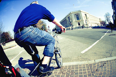 Image of bicyclist in Washington DC