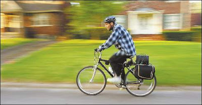 Image of bike commuter Terry Mitchell of Des Moines, Iowa