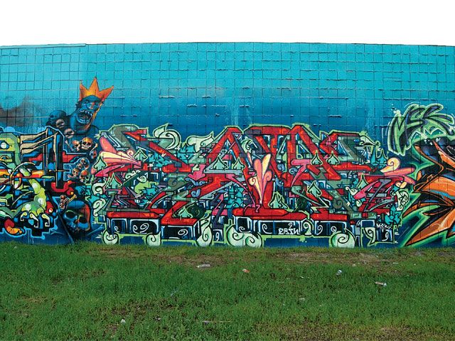 [graffiti+art+wall.jpg]