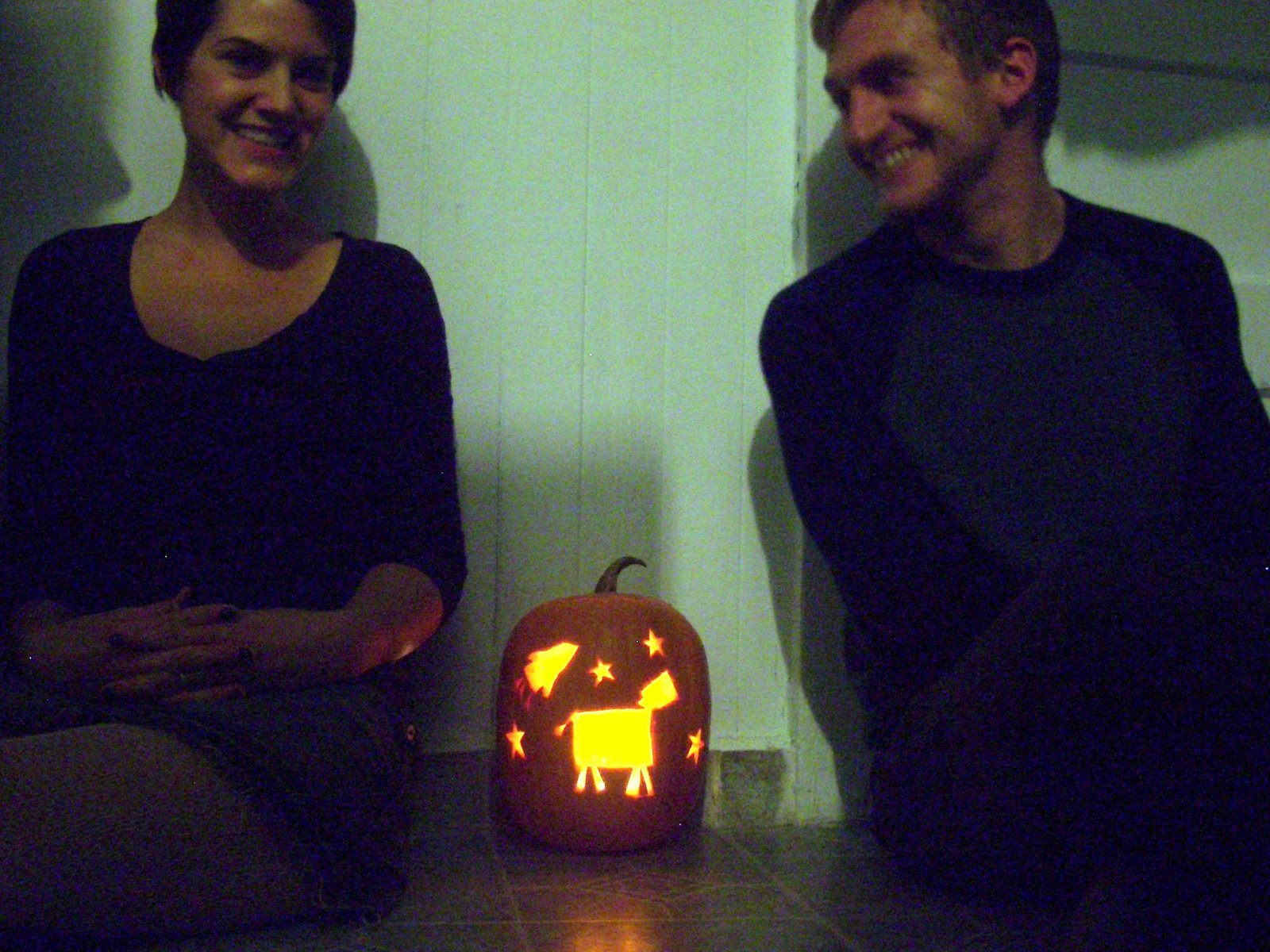 [andy+and+i+with+pumpkin+2.jpg]