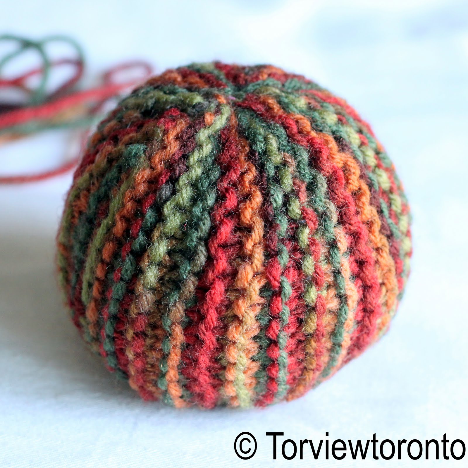 Torviewtoronto Knitted soft playing ball