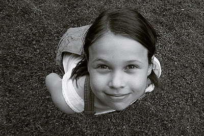portrait d'une fillette, girl portrait, photo © dominique houcmant