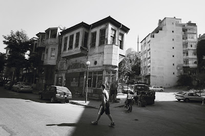 coin de rue, Icadiye caddesi, Kuzguncuk, Istanbul, Turquie,street corner, Turkey, photo © dominique houcmant