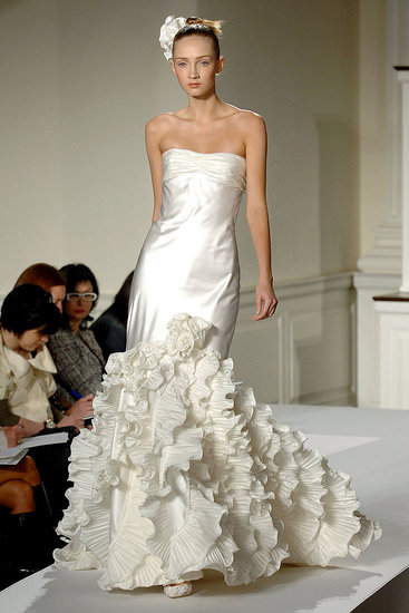 [9ffa3218fd9d4b49_2009-Wedding-Dress-Trends-1.jpg]