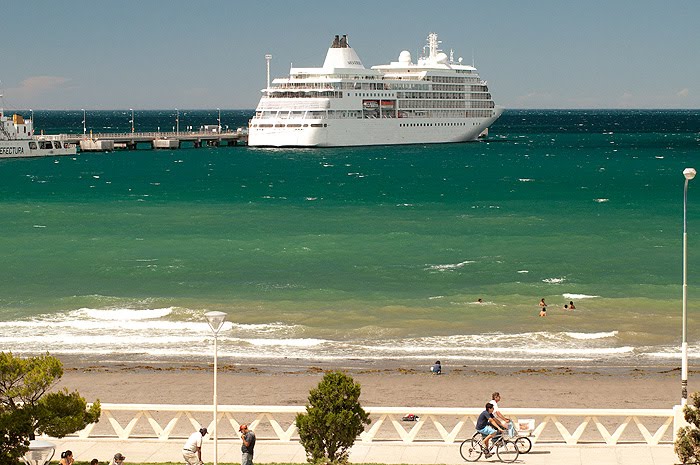 Verano en Puerto Madryn sol y playas temporada de cruceros