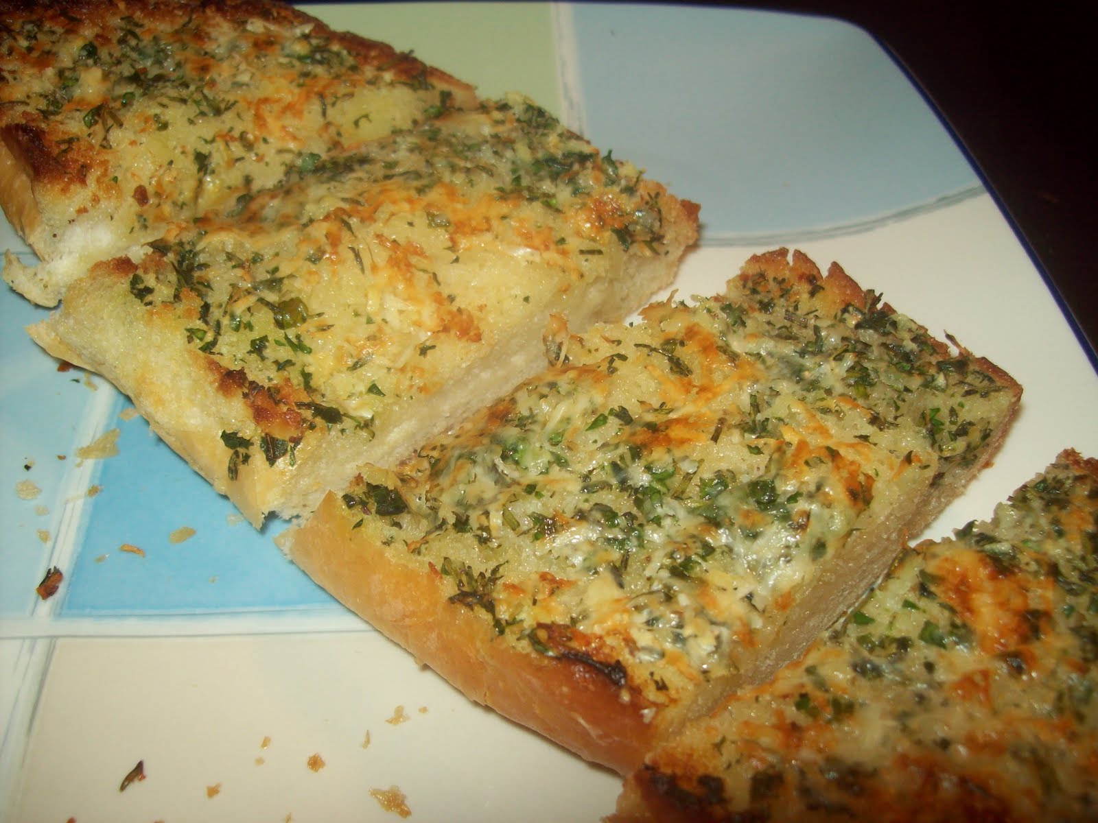 Lori's Test Kitchen Garlic Herb Parmesan Bread 87