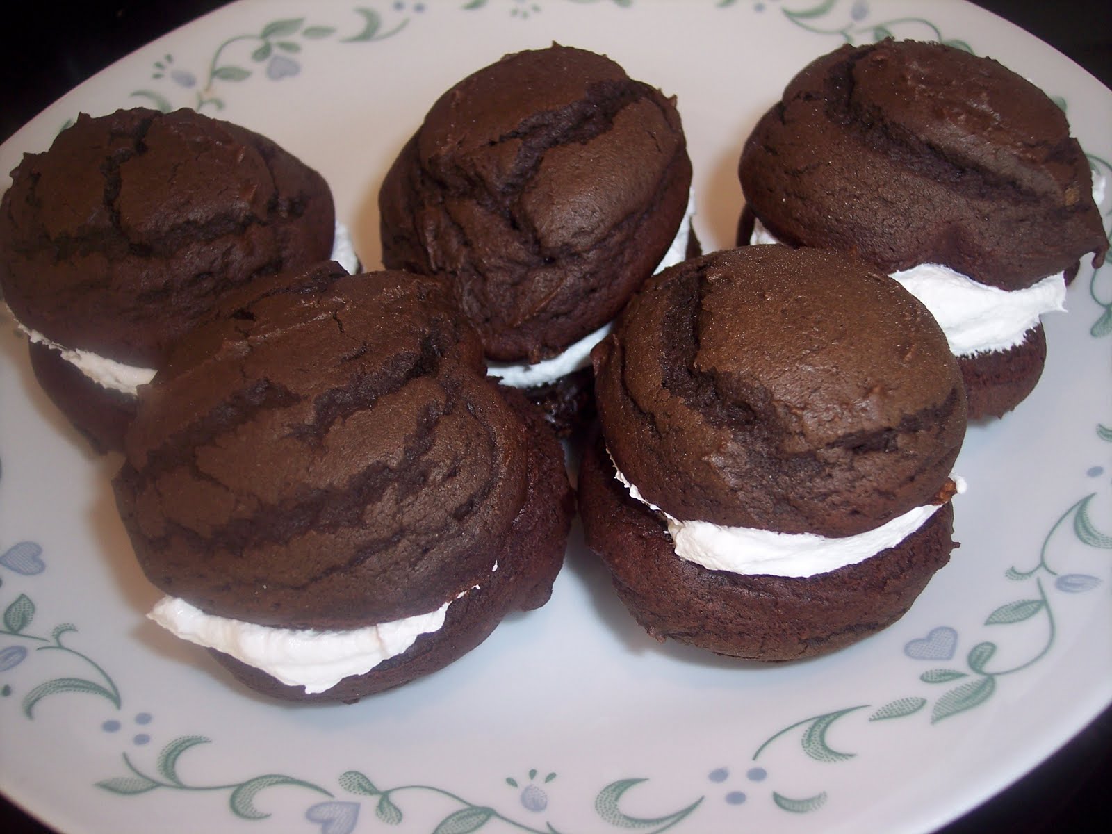 5 STAR FAVORITES Classic Chocolate Whoopie Pie