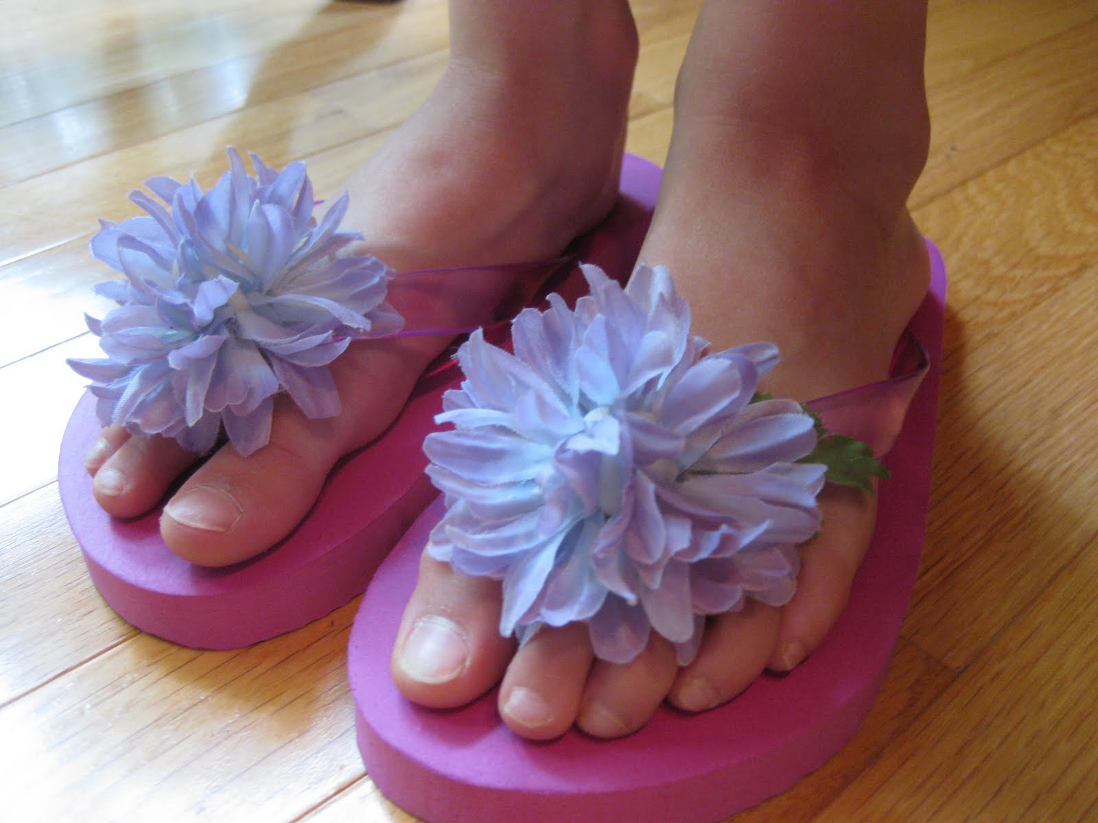 a big teach mama flop: fancy summer flip-flops - teach mama