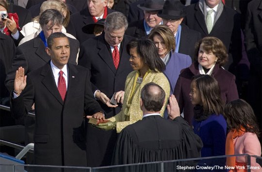 [09president+obama+takes+oath.jpg]