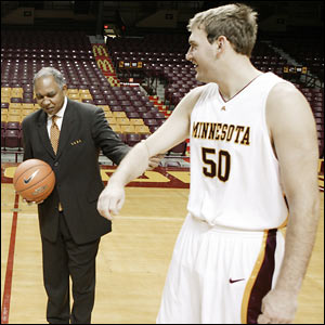 [tubby+smith_minnesota1.jpg]