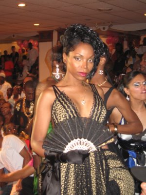 [ts-black+ball2.JPG]