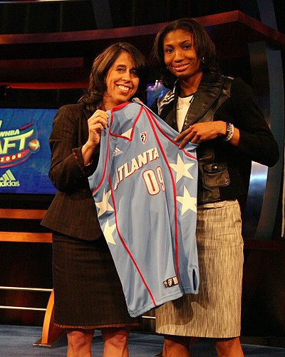 [09WNBA+draft+mccoughtry.jpg]