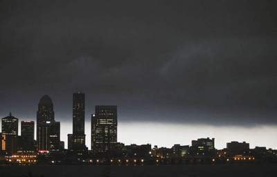 [09louisville+storm.jpg]