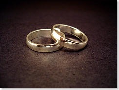 [wedding+rrings.jpg]