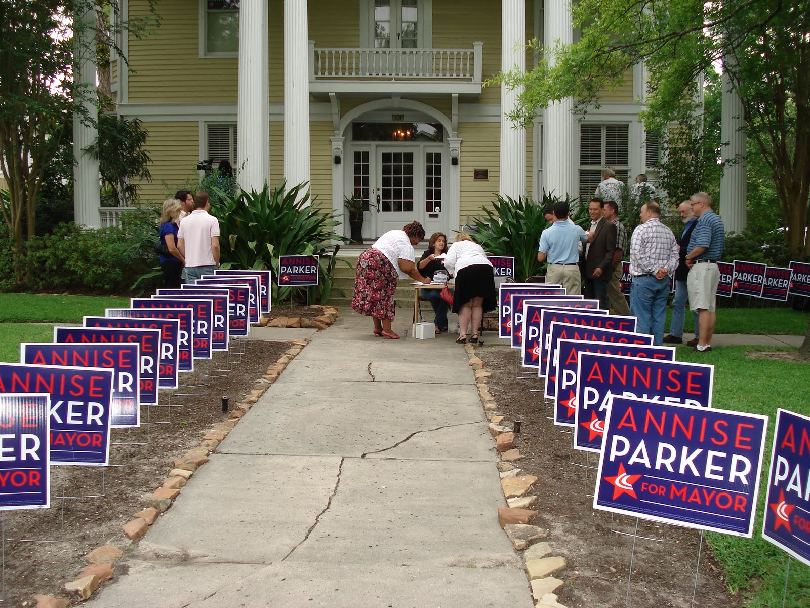 [09annise+parker_mayor.jpg]
