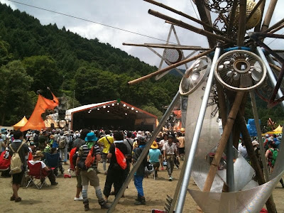 People flocked to see the band in action at Orange Court (image from the Japantimes website)