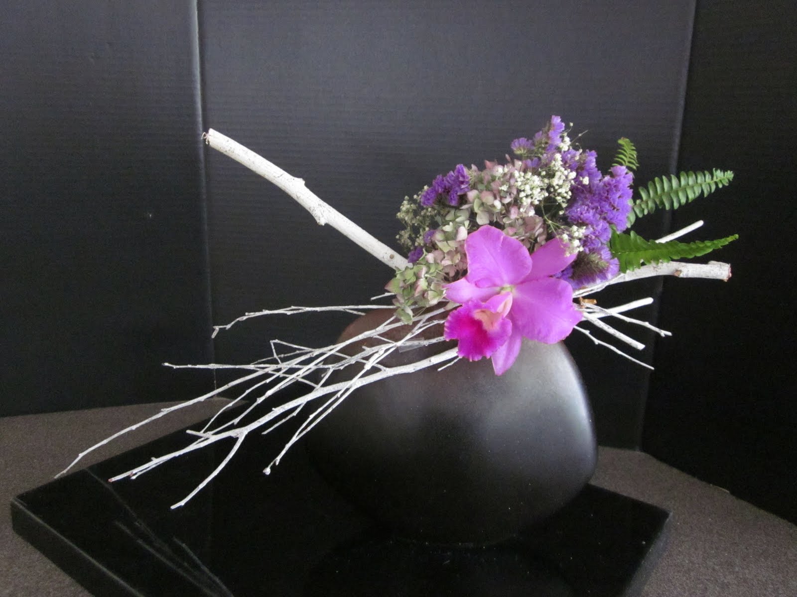 Orchids and Ikebana An Orchid in Ikebana