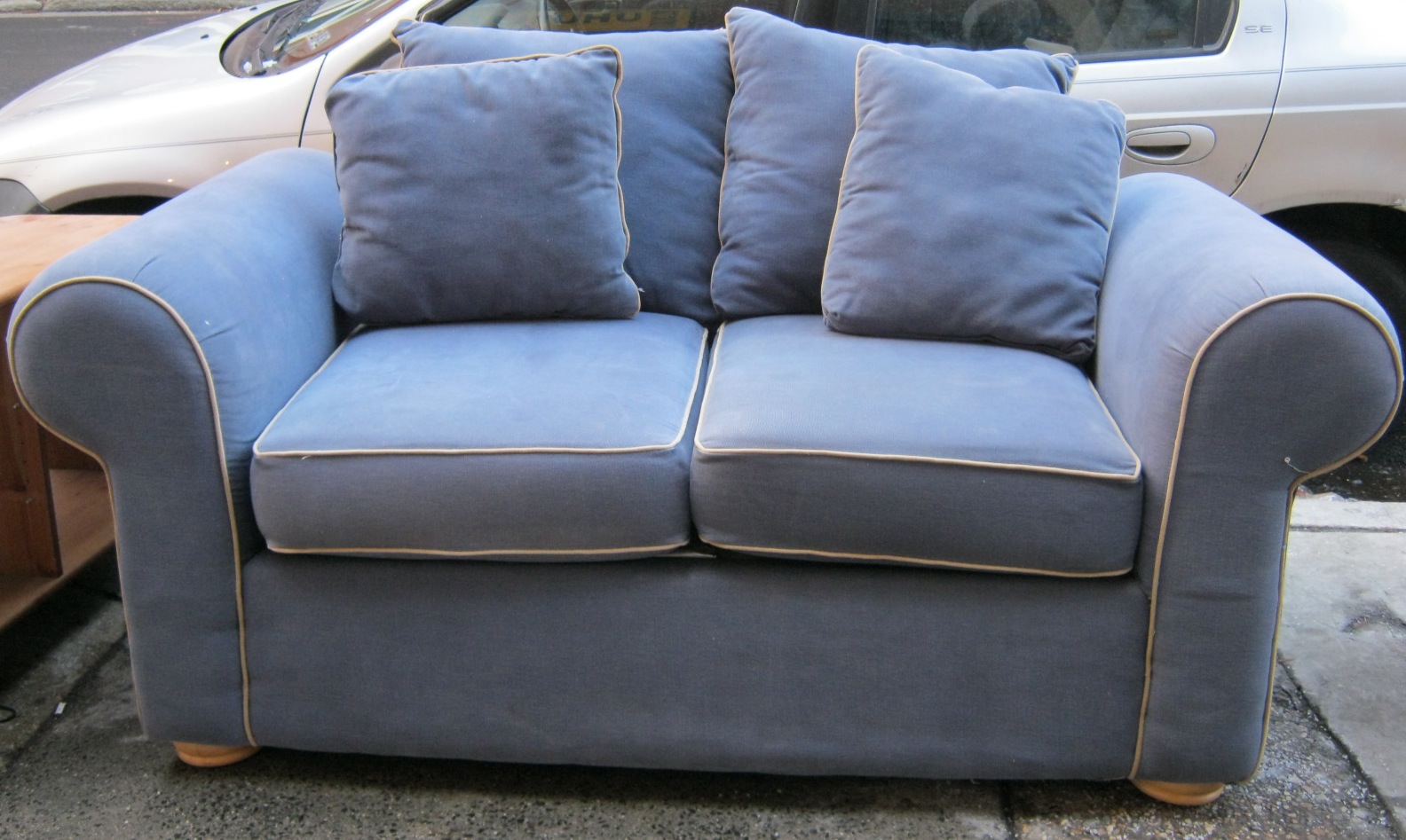 Uhuru Furniture & Collectibles Plush Loveseat REDUCED SOLD