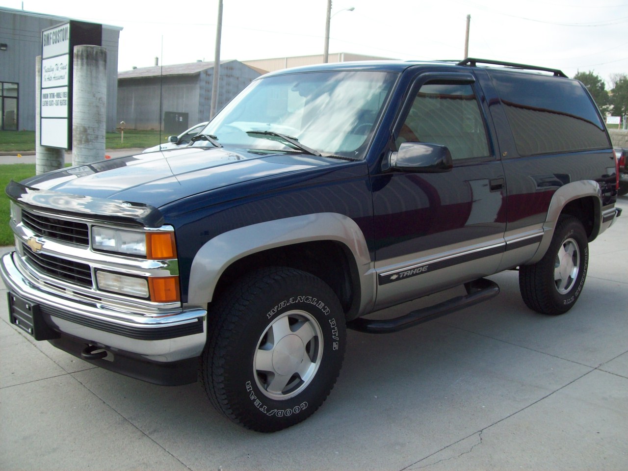 Hand Selected Used Cars & PickUp Trucks: 1999 Chevy Tahoe 2 door LT 4x4