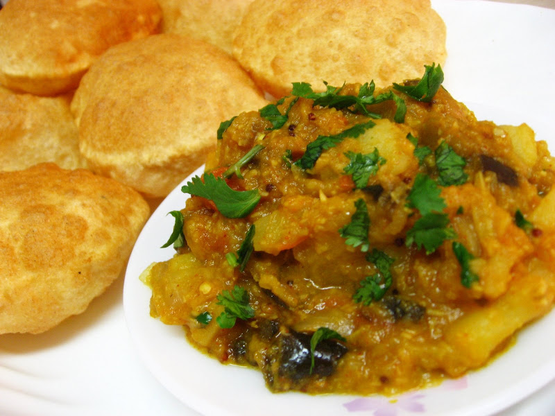 Indian cooking Eggplant & Potato Curry