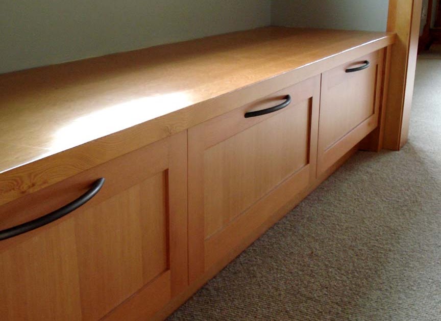 HARDWOOD DESIGN: WINDOW SEAT & DRAWERS