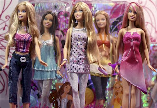 Barbie cumple 50 años y sin una arruga ¡¡. Foto y video¡¡ (no “oficial” ;-)