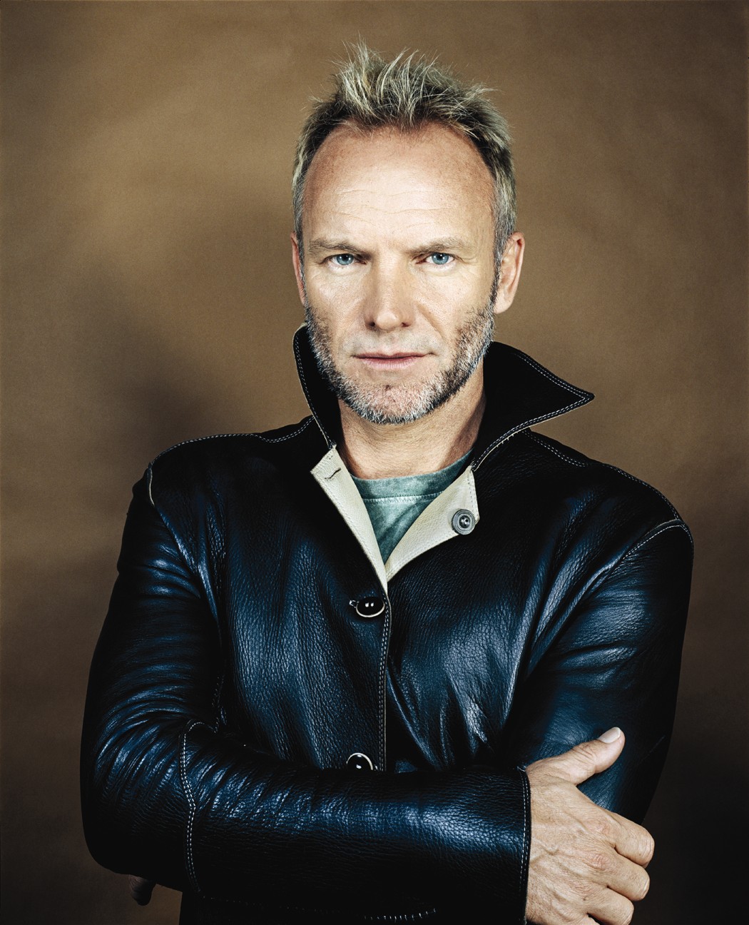 http://4.bp.blogspot.com/_kLYfH-okVHM/TFXa9cSf6NI/AAAAAAAAB9k/0y6gqImwVBg/s1600/Sting-jackman-kidman.jpg