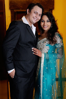 Pooja Ramachandran with her Husband Craig | Veethi