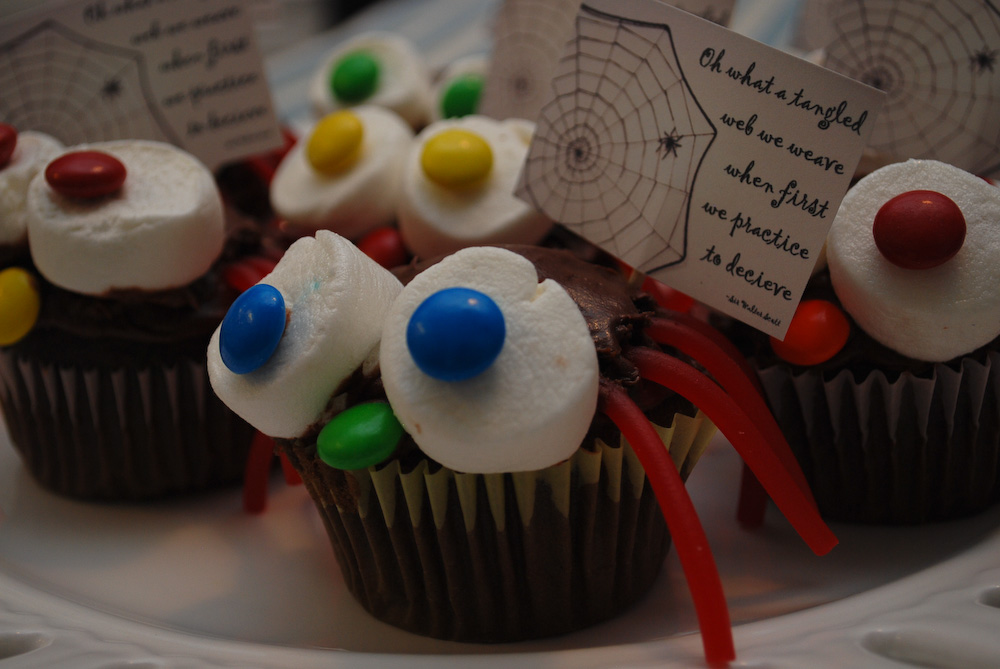 [2008-08-23+spider+cupcakes+013-1.jpg]