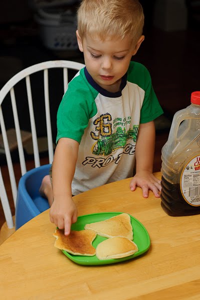 [2009-09-09+RussSchool+Shapes+002.jpg]