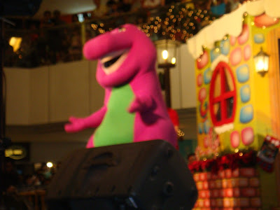 Our Everyday Life With Kyrell: Shopping Mall Show - Barney & Friends