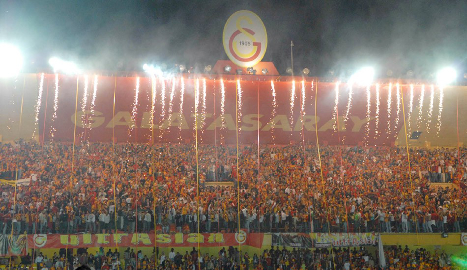Takımdan Ayrı Düz Koşu Ali Sami Yen Stadı Hayatın Tam Ortası
