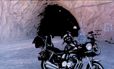 La imagen del túnel vectorizada superpuesta al mapa de bits