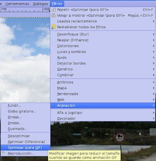 Menú Filtros/Animacion/Optimizar (para gif)