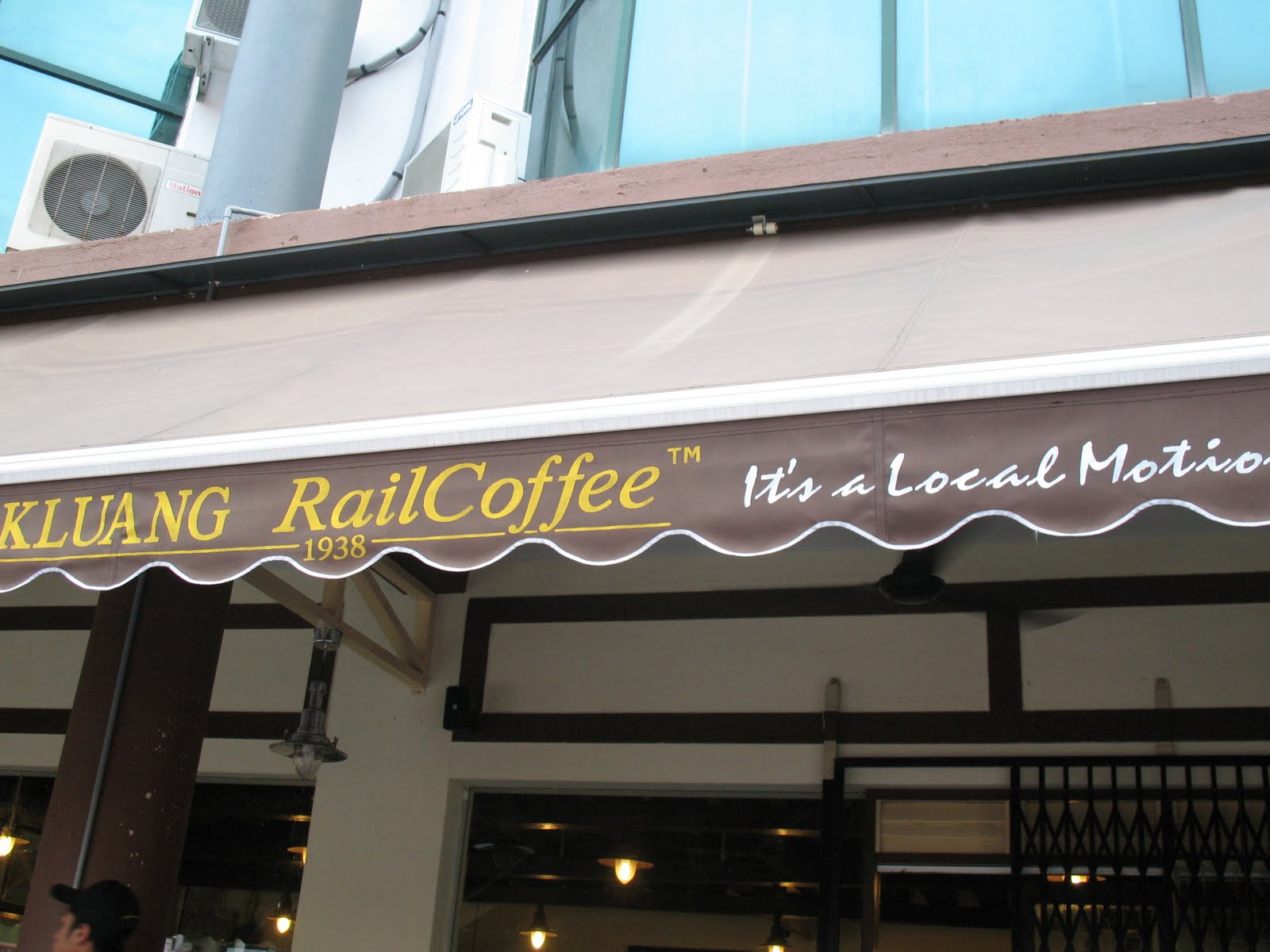 TENTANG KAMI . .Kluang Rail Coffee.