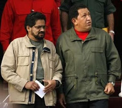 Comandante guerrillero Iván Márquez al lado del Presidente de la República Bolivariana de Venezuela