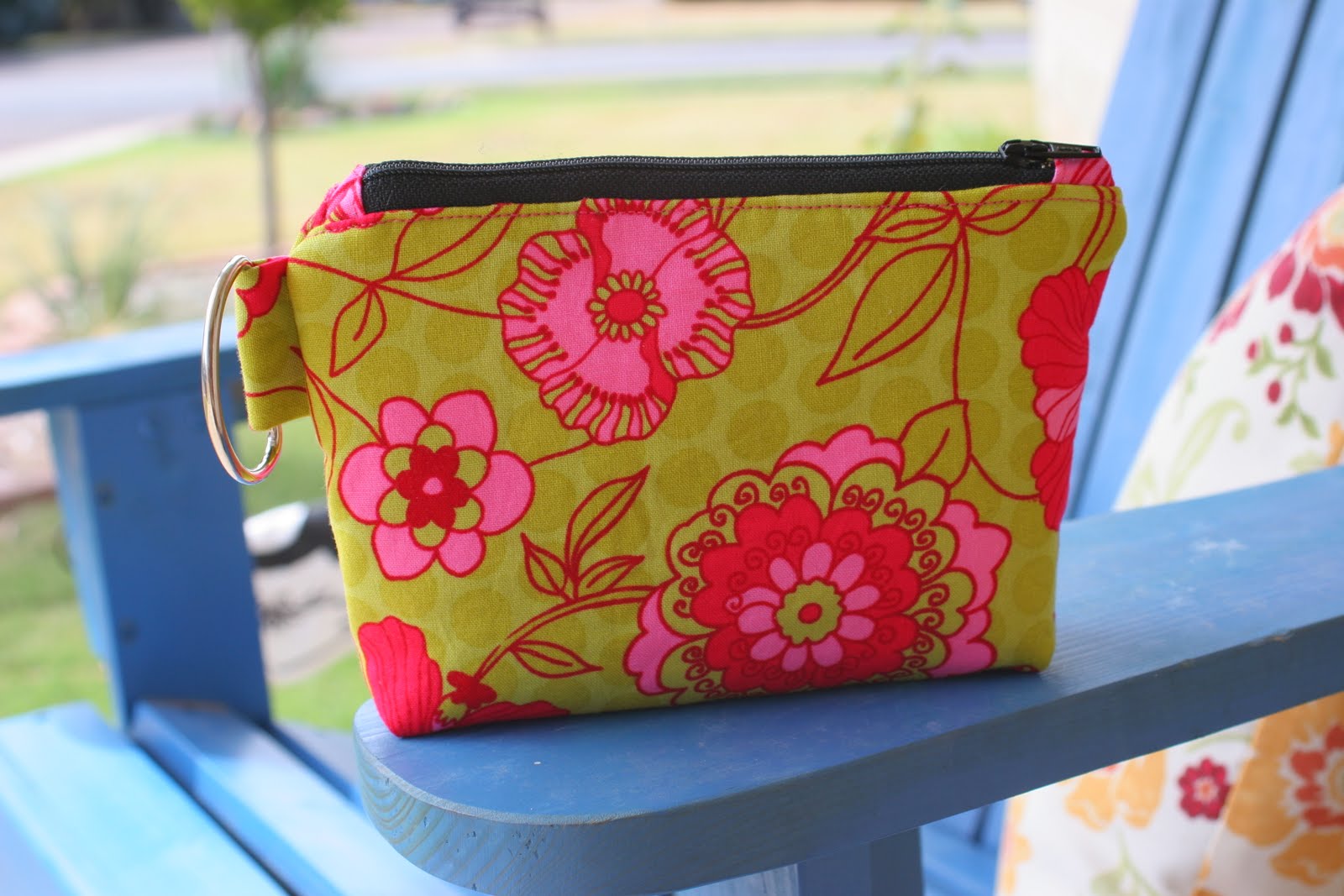 Nursery Rhymes and Sweet Times I love cute little pouches.