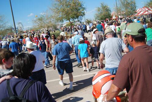 Amaze Pics & Vids: "Ostrich Festival" Ostrich Race Photos - Arizona, USA...