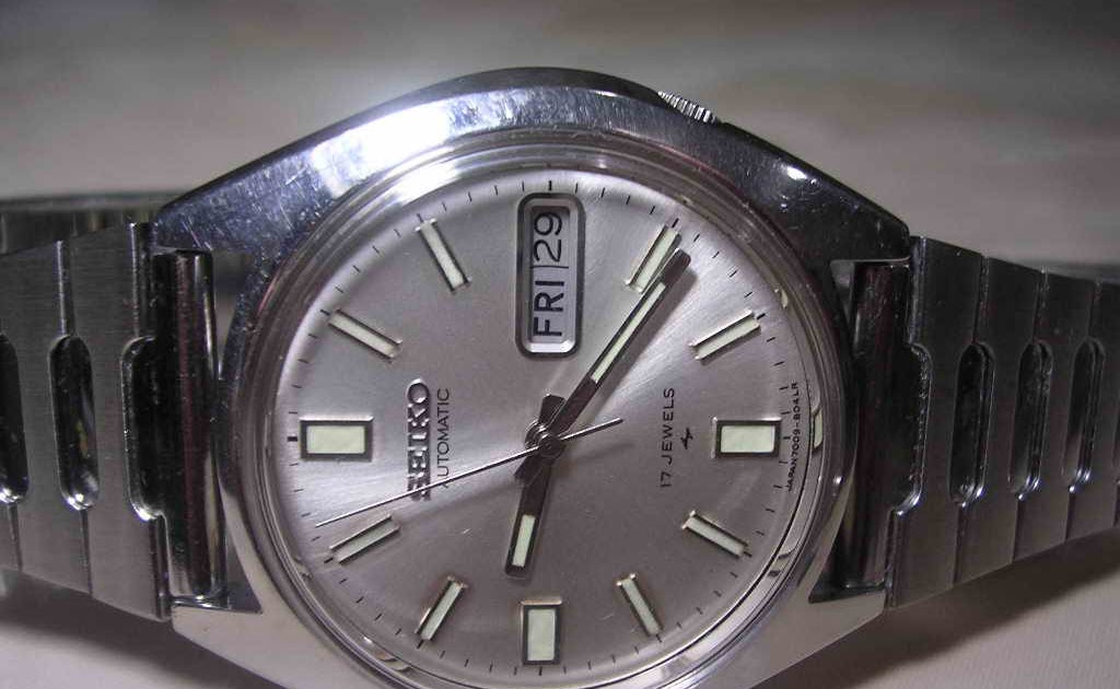 Maximuswatches Jual Beli Jam Tangan Second-Baru Original-Koleksi Jam  : Seiko 7009 - 8040 - 17 Jewels - Automatic