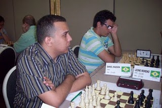 Partidas Inesquecíveis: Leitão, Rafael 1-0 Karpov, Anatoly