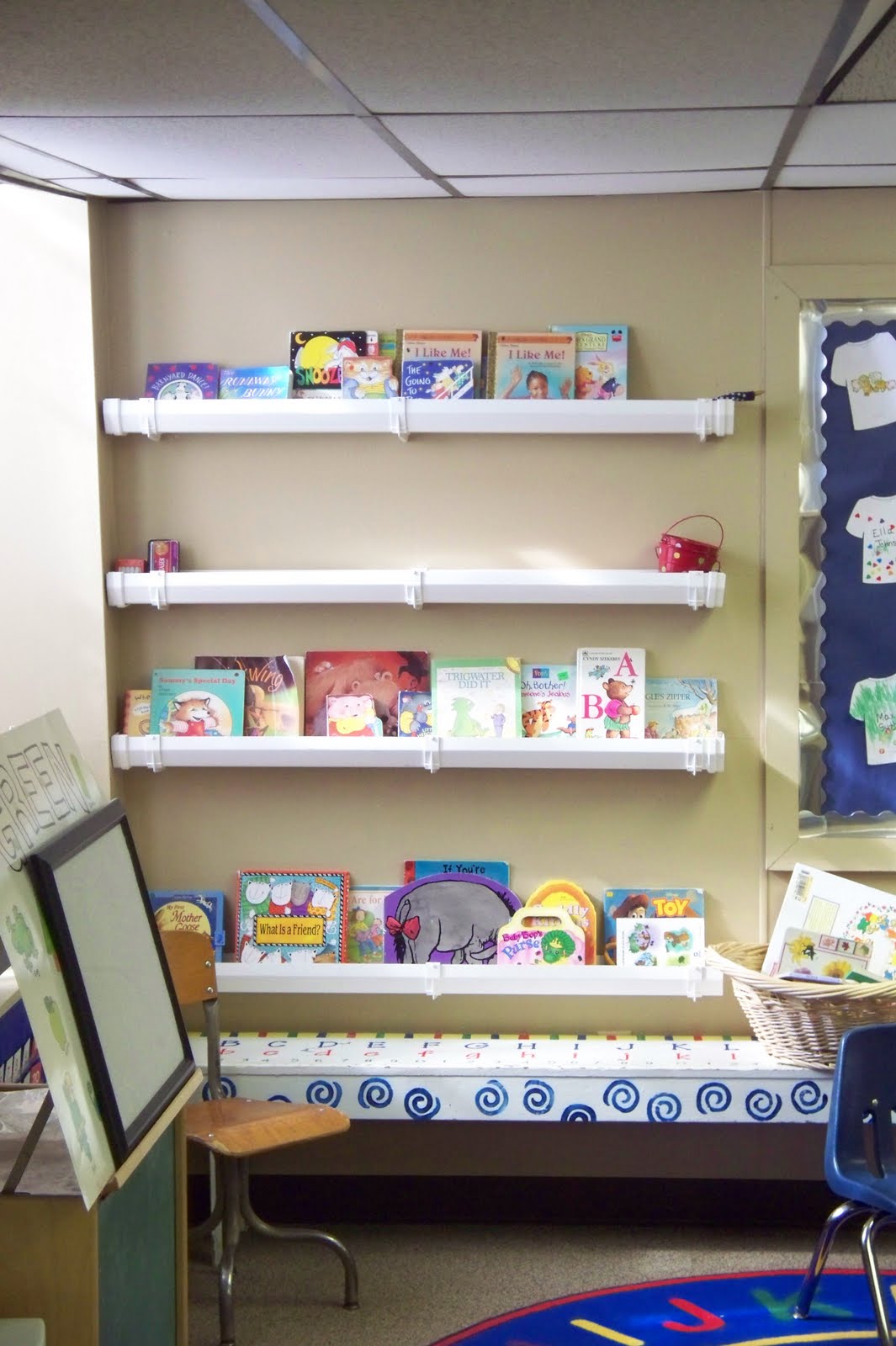 I teach Preschool: Rain Gutter bookshelves