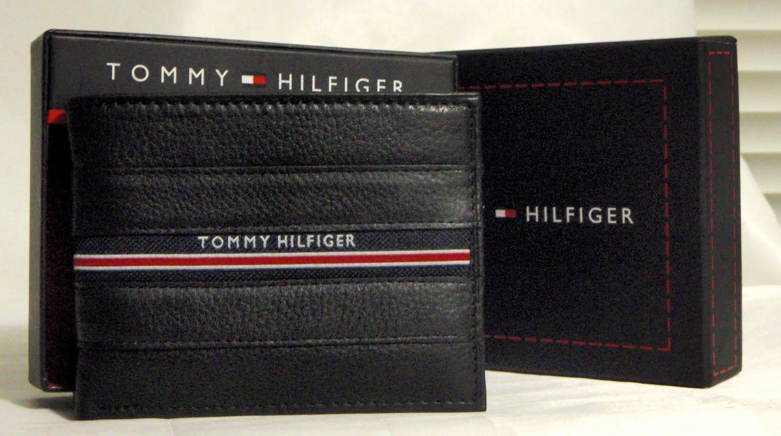 Boutique Malaysia TOMMY HILFIGER MENS WALLET 79